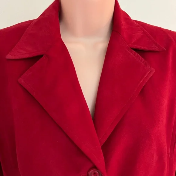 Cleo Red 3/4 length Jacket - Picture 2 of 12